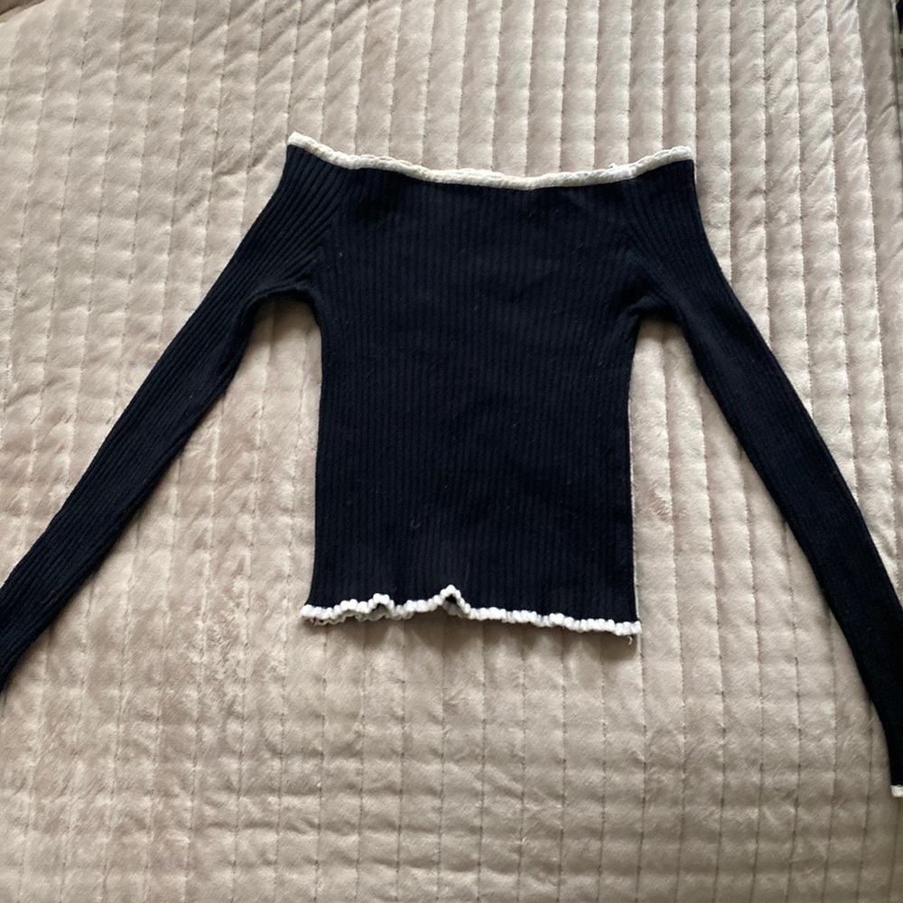 off the shoulder long sleeve sweater